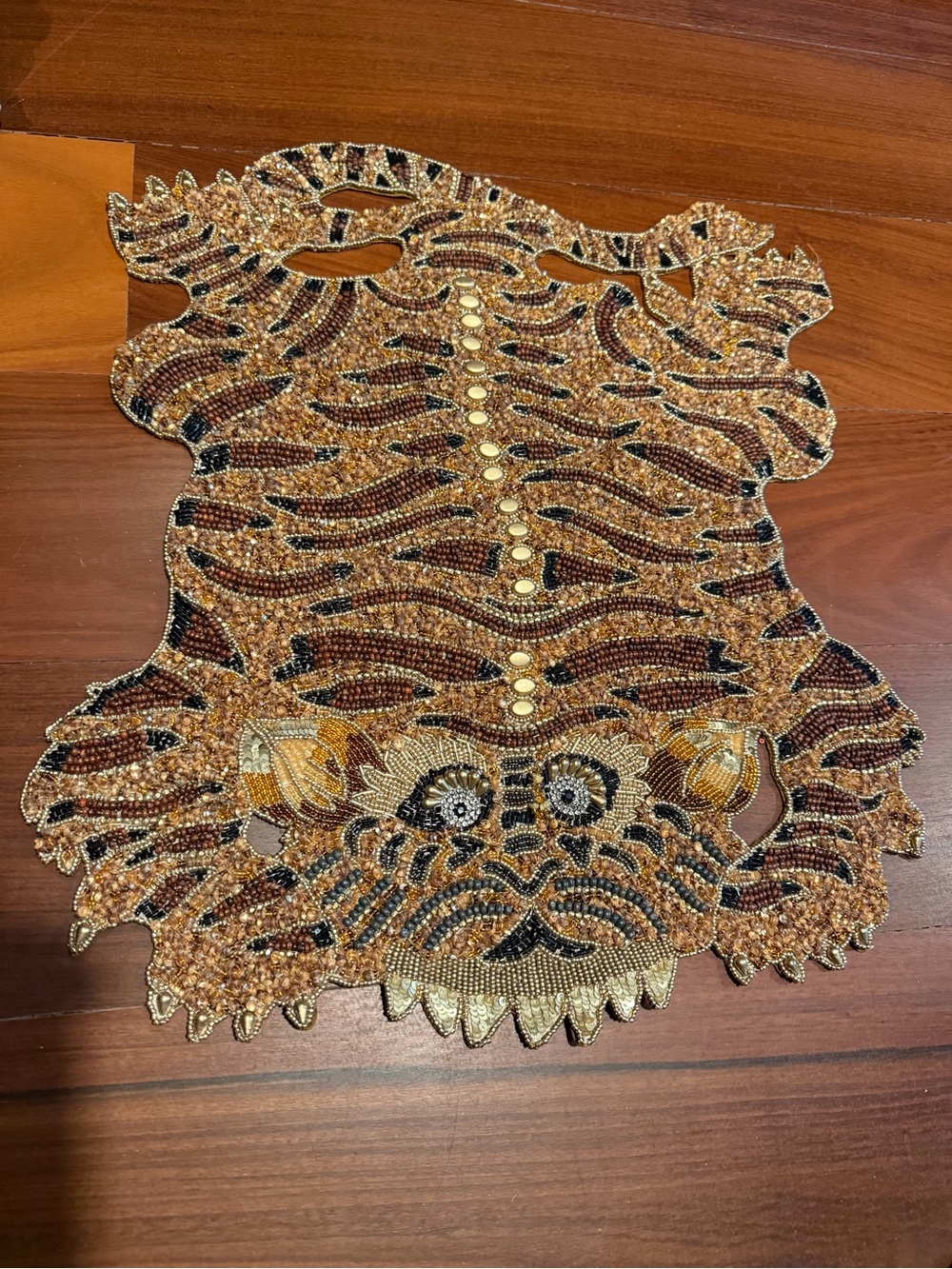 4 Kim Seybert luxury hand beaded Tiger Placemats. Neiman Marcus High End Table